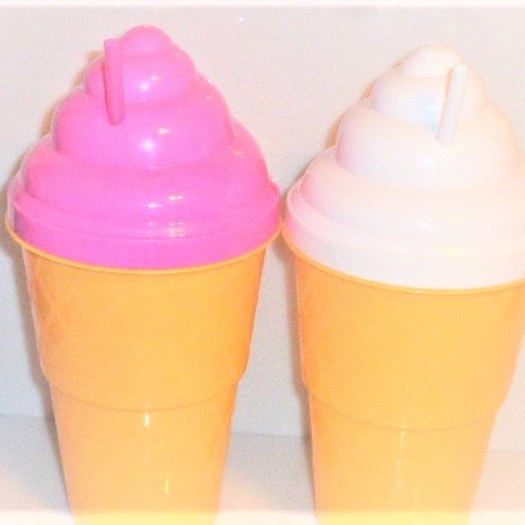 Pair of Plastic HUGE Sippy CUPS Ice Cream Cone Sippy Cups Milk Shake - Picture 5 of 8